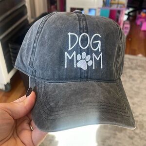 DOG MOM Baseball Cap